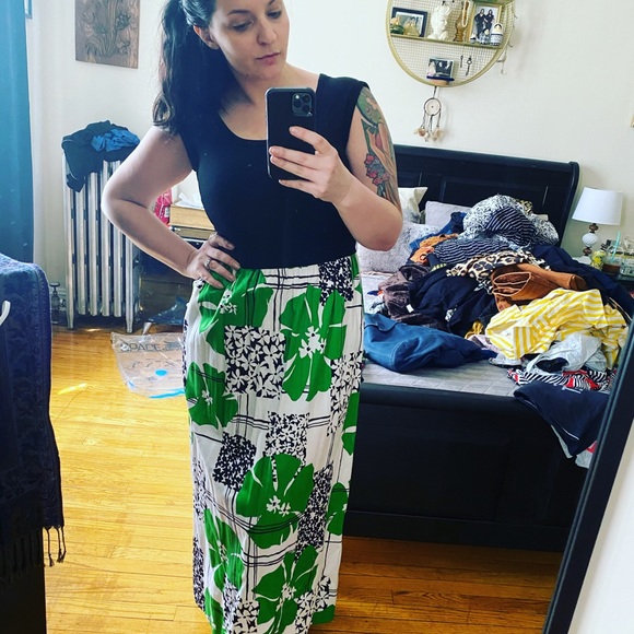 Meet your Posher, Lauren - Picture 7 of 8